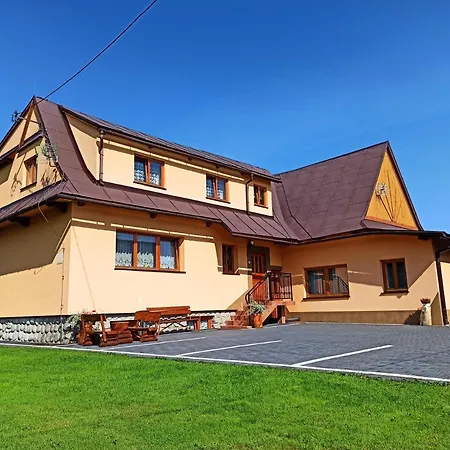 Brzoskwiniowy Dom * Banska Nizna