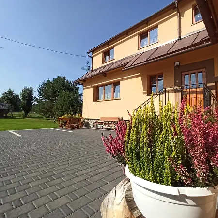 Brzoskwiniowy Dom בית אירוח *