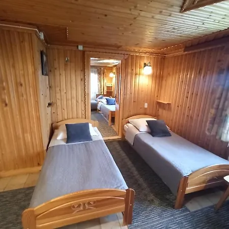 Brzoskwiniowy Dom * Banska Nizna