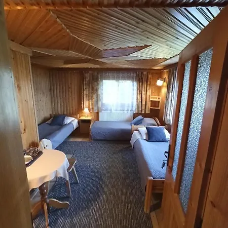 Brzoskwiniowy Dom Проживание в семье Banska Nizna