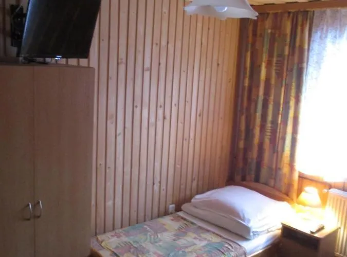 Ubytování v soukromí Brzoskwiniowy Dom Banska Nizna